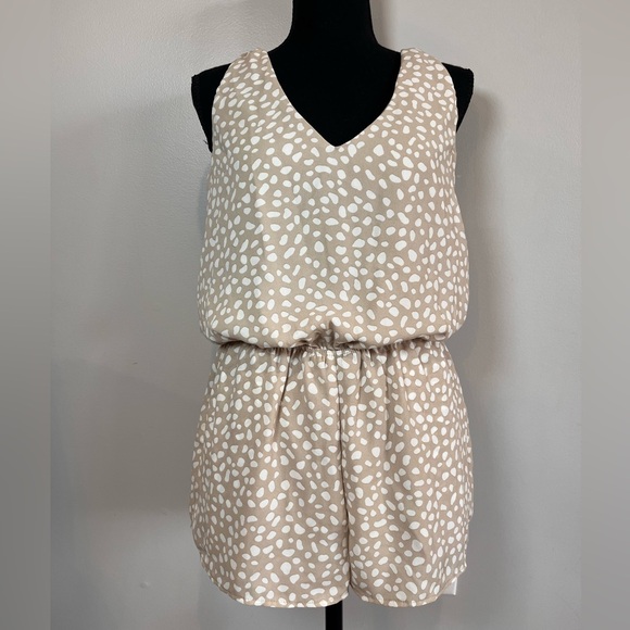 Pink Lily Pants - Pink Lily Beige & White Printed V-Neck Jumpsuit